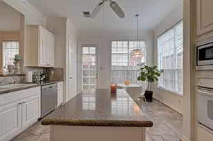 5917 Dolores St, Houston, TX 77057 - Photo 9