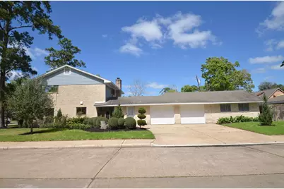 2711 Williamsburg Drive, Dickinson, TX 77539 - Photo 3