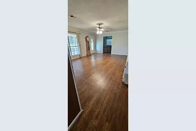 11506 Cherry Point Drive, Mont Belvieu, TX 77535 - Photo 5