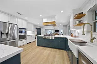 2415 Brookmere Dr, Houston, TX 77008 - Photo 13