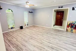 4804 Country Club View, Baytown, TX 77521 - Photo 9