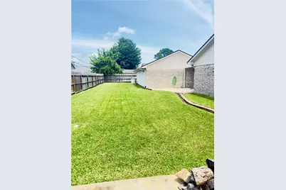 4804 Country Club View, Baytown, TX 77521 - Photo 31