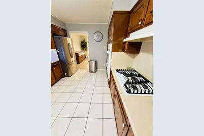 4804 Country Club View, Baytown, TX 77521 - Photo 15