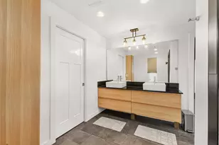 213 N Houston Ave, Bryan, TX 77803 - Photo 17