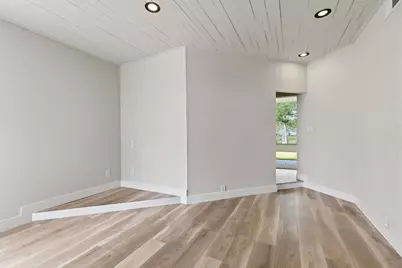 1504 Half Moon Drive, Wharton, TX 77488 - Photo 9