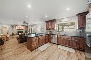 2608 Lazy Bend St, Pearland, TX 77581 - Photo 35