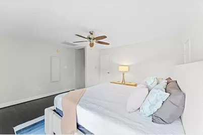 775 Worthshire Street, Houston, TX 77008 - Photo 17