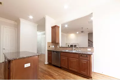 3206 Holly Thicket Drive, Houston, TX 77042 - Photo 19