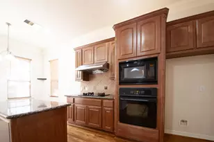 3206 Holly Thicket Dr, Houston, TX 77042 - Photo 13