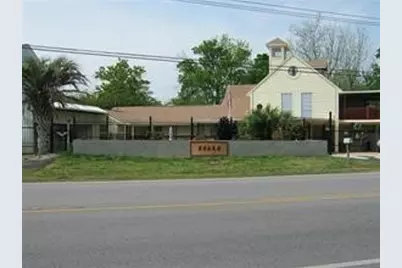 4700 W Bayshore Drive, Bacliff, TX 77518 - Photo 1