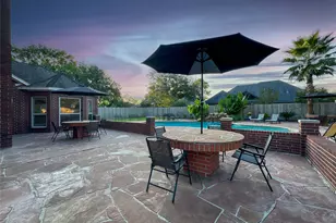 1501 W Castlewood Ave, Friendswood, TX 77546 - Photo 37