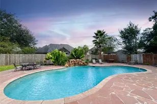 1501 W Castlewood Ave, Friendswood, TX 77546 - Photo 35