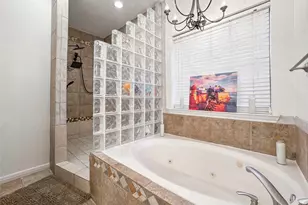 1501 W Castlewood Ave, Friendswood, TX 77546 - Photo 23