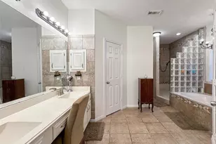 1501 W Castlewood Ave, Friendswood, TX 77546 - Photo 21