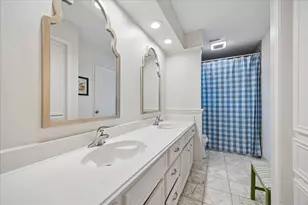 12447 Honeywood Trail, Houston, TX 77077 - Photo 19