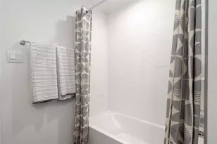 7813 Inwood Hls Ln, Houston, TX 77088 - Photo 27