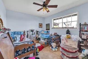 672 Bending Oaks Dr, Bellville, TX 77418 - Photo 15