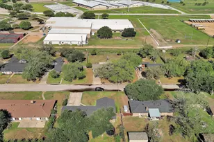 672 Bending Oaks Dr, Bellville, TX 77418 - Photo 25