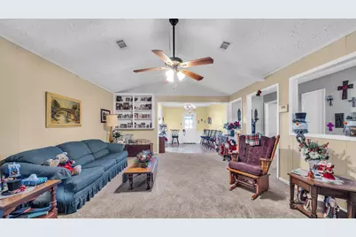 672 Bending Oaks Drive, Bellville, TX 77418 - Photo 7