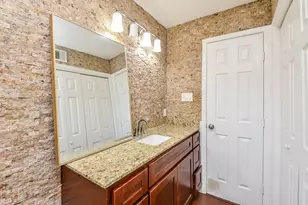 7238 Neff St, Houston, TX 77074 - Photo 13