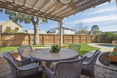 4103 Turnberry Circle, Houston, TX 77025 - Photo 11