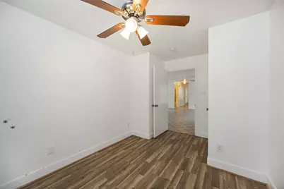 5315 Cherie Crest Court, Houston, TX 77088 - Photo 9
