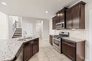 2719 Kaman Ln, Pearland, TX 77581 - Photo 11