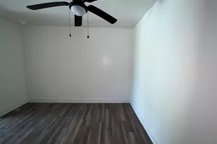 201 Eastwood St, Houston, TX 77011 - Photo 19
