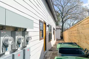 201 Eastwood St, Houston, TX 77011 - Photo 3