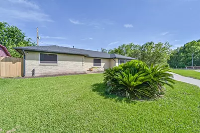 10999 Fairland Drive, Houston, TX 77051 - Photo 3
