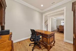 10932 Lasso Ln, Houston, TX 77079 - Photo 7