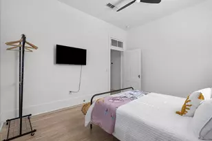 1724 33rd St, Galveston, TX 77550 - Photo 25