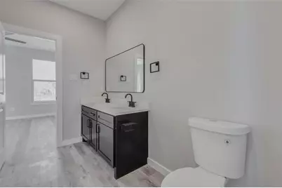 8105 Howton Street, Houston, TX 77028 - Photo 9