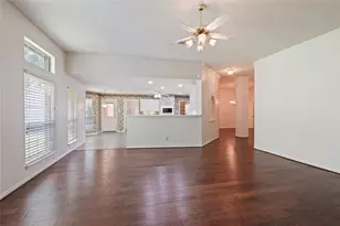 314 Winding Oak Ln S, League City, TX 77573 - Photo 9