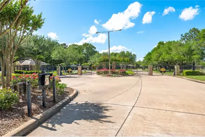 314 Winding Oak Lane S, League City, TX 77573 - Photo 3