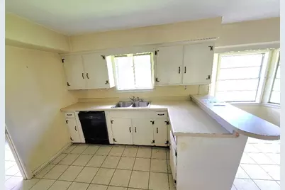 419 Lee Avenue, Freeport, TX 77541 - Photo 9