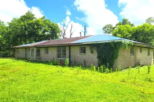 419 Lee Ave, Freeport, TX 77541 - Photo 3