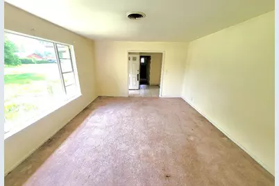 419 Lee Avenue, Freeport, TX 77541 - Photo 5