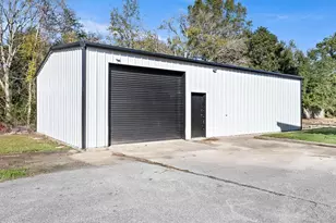 5718 Pat Dr, Orange, TX 77630 - Photo 31