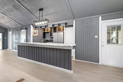 5718 Pat Drive, Orange, TX 77630 - Photo 9