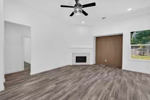 18 Griffin Hill Ct, The Woodlands, TX 77382 - Photo 23