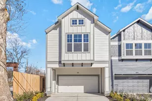 1121 E 24th St, Houston, TX 77009 - Photo 1