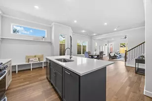 1121 E 24th St, Houston, TX 77009 - Photo 3