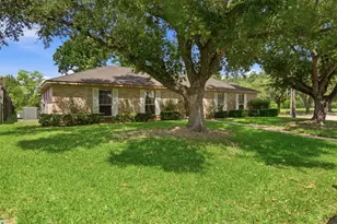 2902 Robinson Rd, Missouri City, TX 77459 - Photo 3