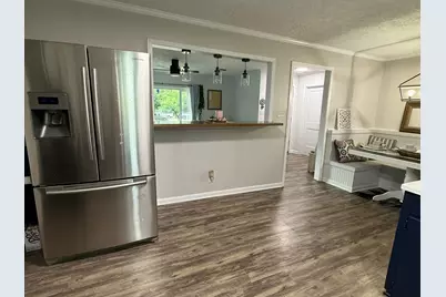 215 N Mechanic Street, Bellville, TX 77418 - Photo 3