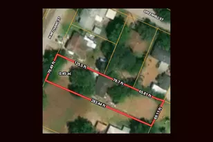 215 N Mechanic St, Bellville, TX 77418 - Photo 11