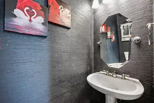 6035 N Arrowana Ln, Houston, TX 77036 - Photo 21