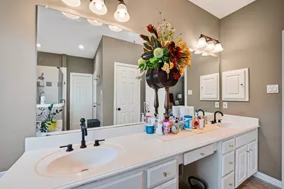 6035 N Arrowana Lane, Houston, TX 77036 - Photo 33