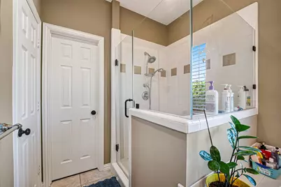 6035 N Arrowana Lane, Houston, TX 77036 - Photo 35