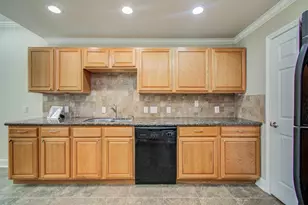 5701 Winsome Ln, Houston, TX 77057 - Photo 7